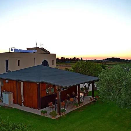 Agriturismo Li Damiani Farm stay *